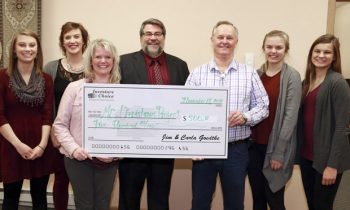 Murray County Christmas Project receives donation from Investor’s Choice