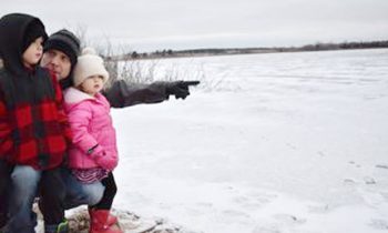 On thin ice – teach kids the dangers of ice