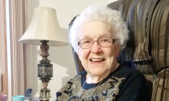 Dollander, 95, shares her stories of ‘Thanks’