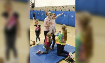 MCC Cheerleaders hold Cheer Clinic