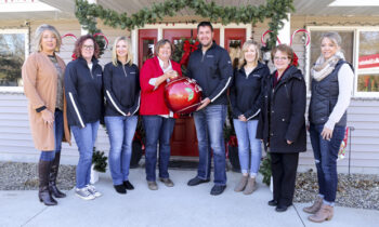 Slayton Area Chamber of Commerce business Christmas decorating winner chosen