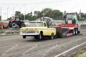 Tractor Pull (2 of 12)