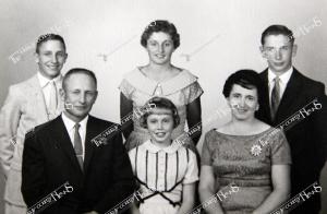 clarence kremer family 3976